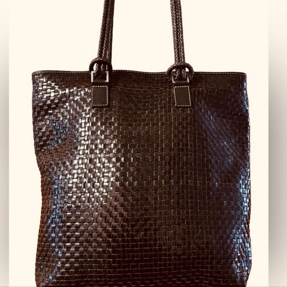 Loxwood Woven Shoulder Bag